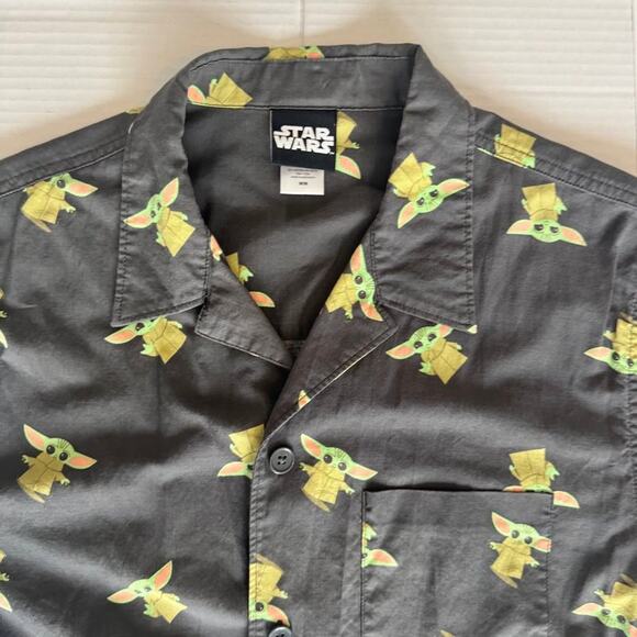 Star Wars Grogu Baby Yoda Button Up Shirt Men’s Medium Gray Short Sleeve - Picture 2 of 12
